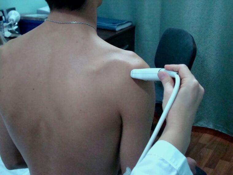 Modern physiotherapy will help overcome the symptoms of shoulder arthrosis in the early stages