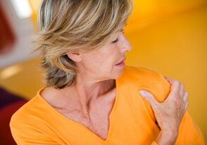 shoulder pain with joint arthrosis